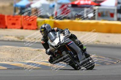 media/Apr-09-2022-SoCal Trackdays (Sat) [[c9e19a26ab]]/Turn 2 (1140am)/